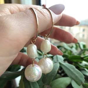Pearl charm hoop earrings